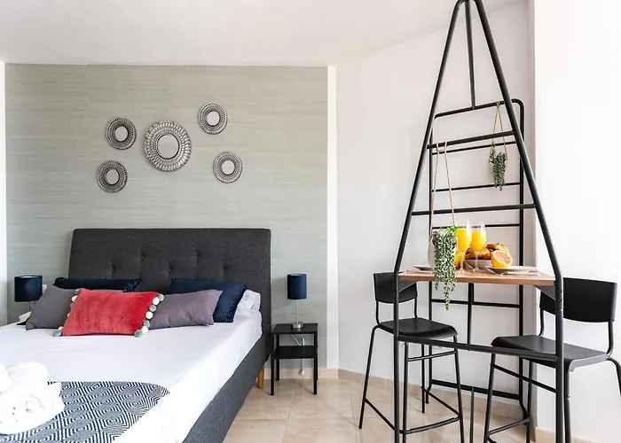 Near فوينخيرولا